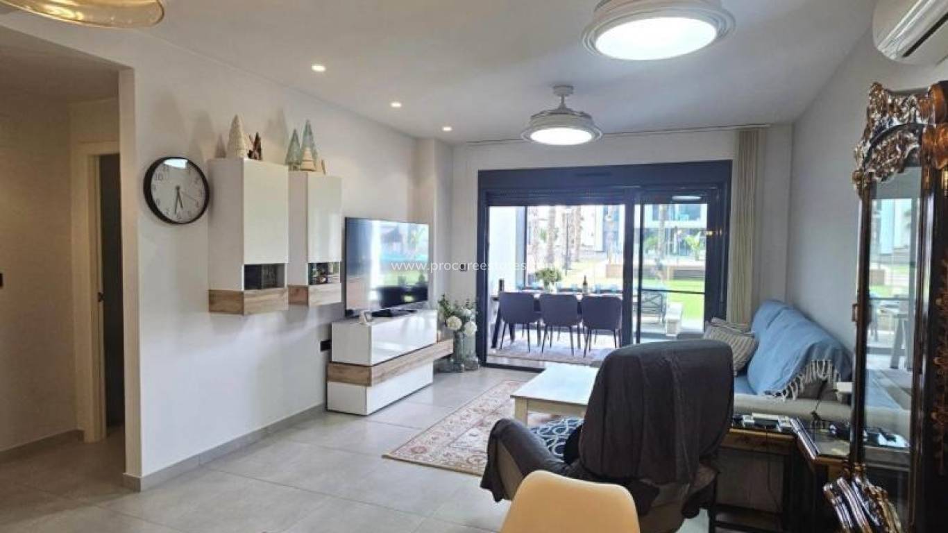 Resale - Apartment - Guardamar del Segura - Urbanizaciones