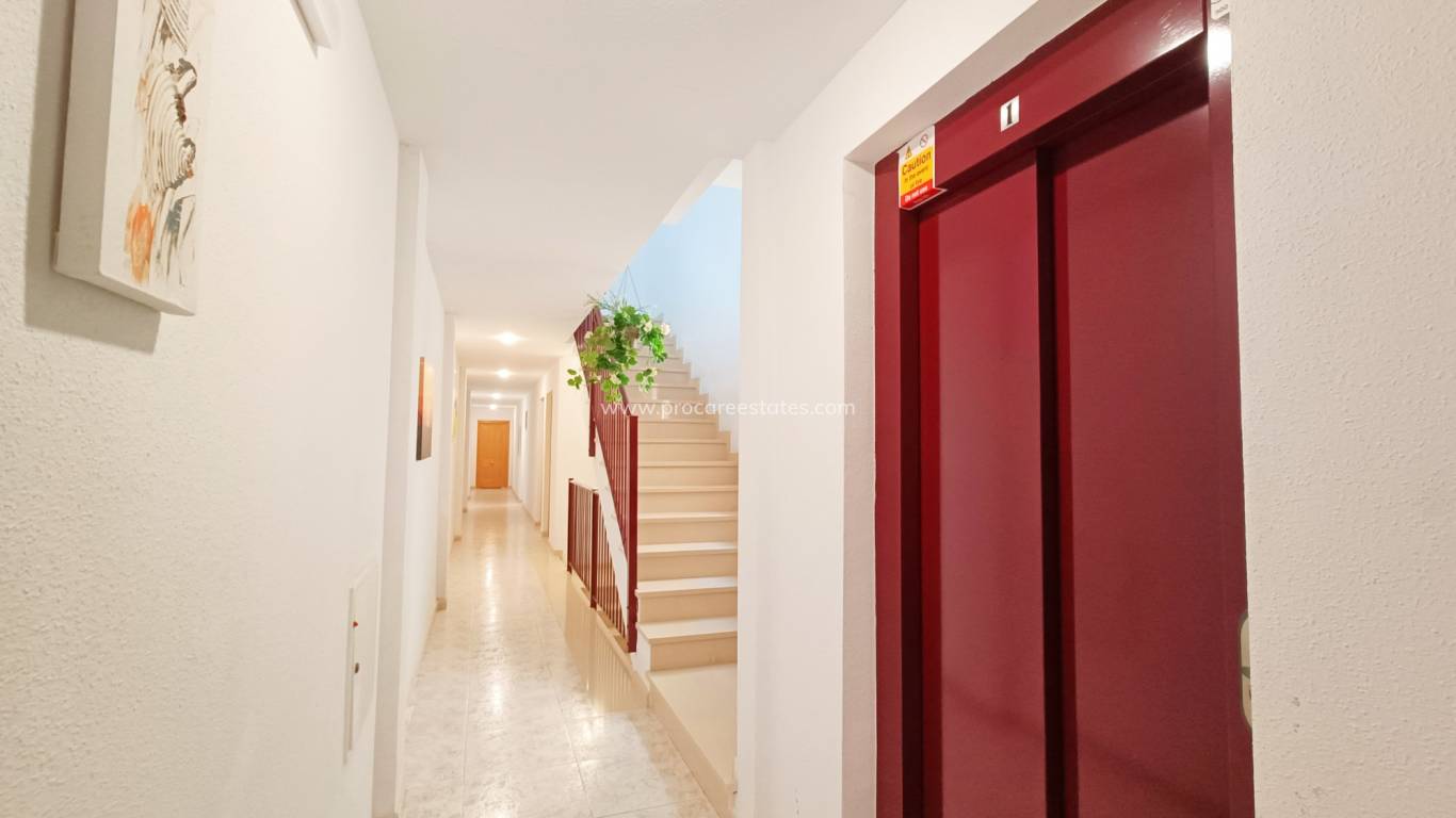 Resale - Apartment - Hondon De Los Frailes