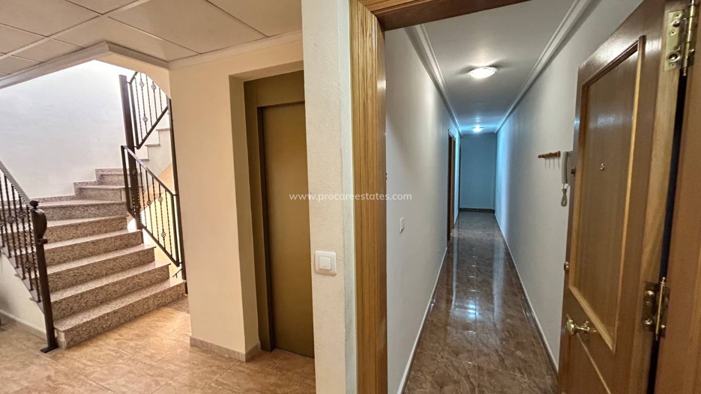 Resale - Apartment - Jacarilla - pueblo