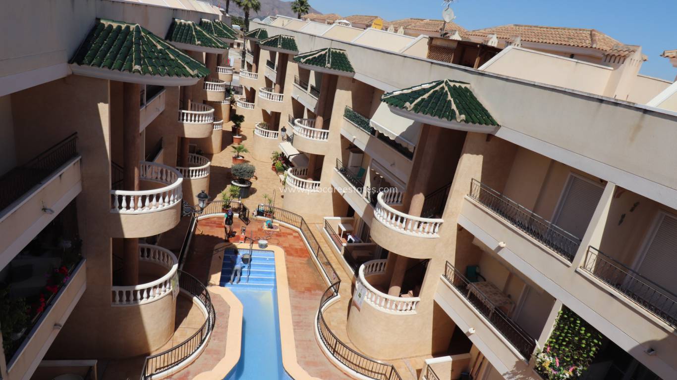 Resale - Apartment - Jacarilla