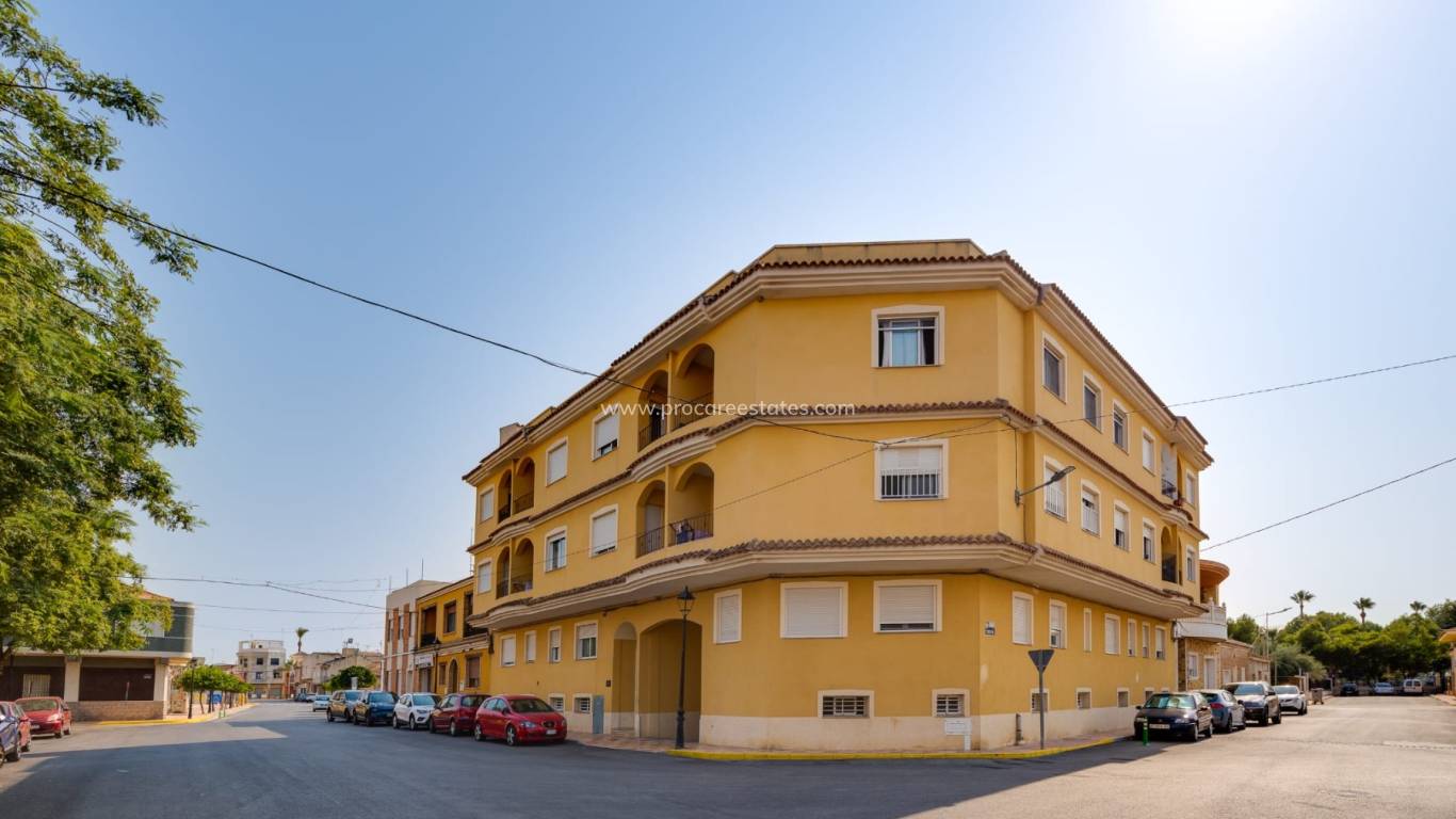 Resale - Apartment - Jacarilla