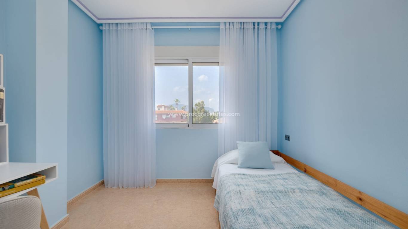 Resale - Apartment - Jacarilla