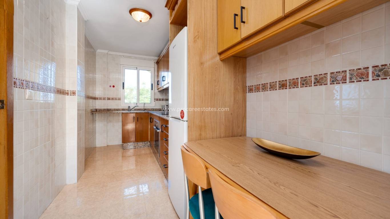 Resale - Apartment - Jacarilla