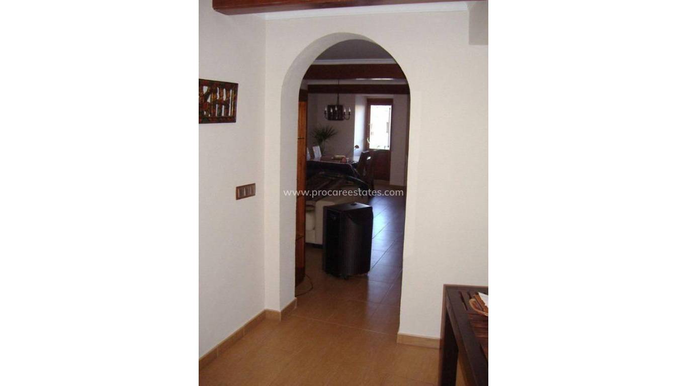 Resale - Apartment - Oliva