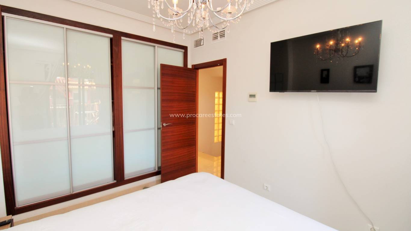 Resale - Apartment - Orihuela Costa - Cabo Roig