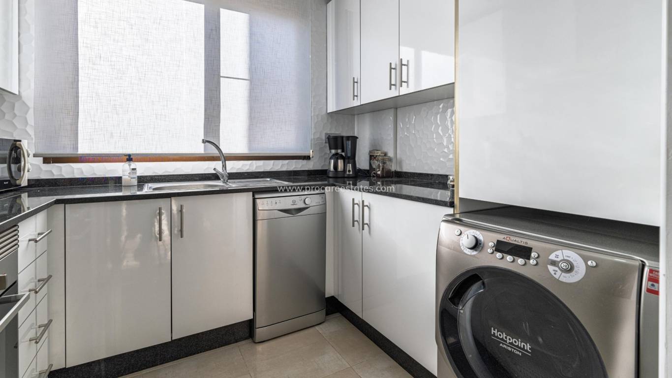 Resale - Apartment - Orihuela Costa - Cabo Roig