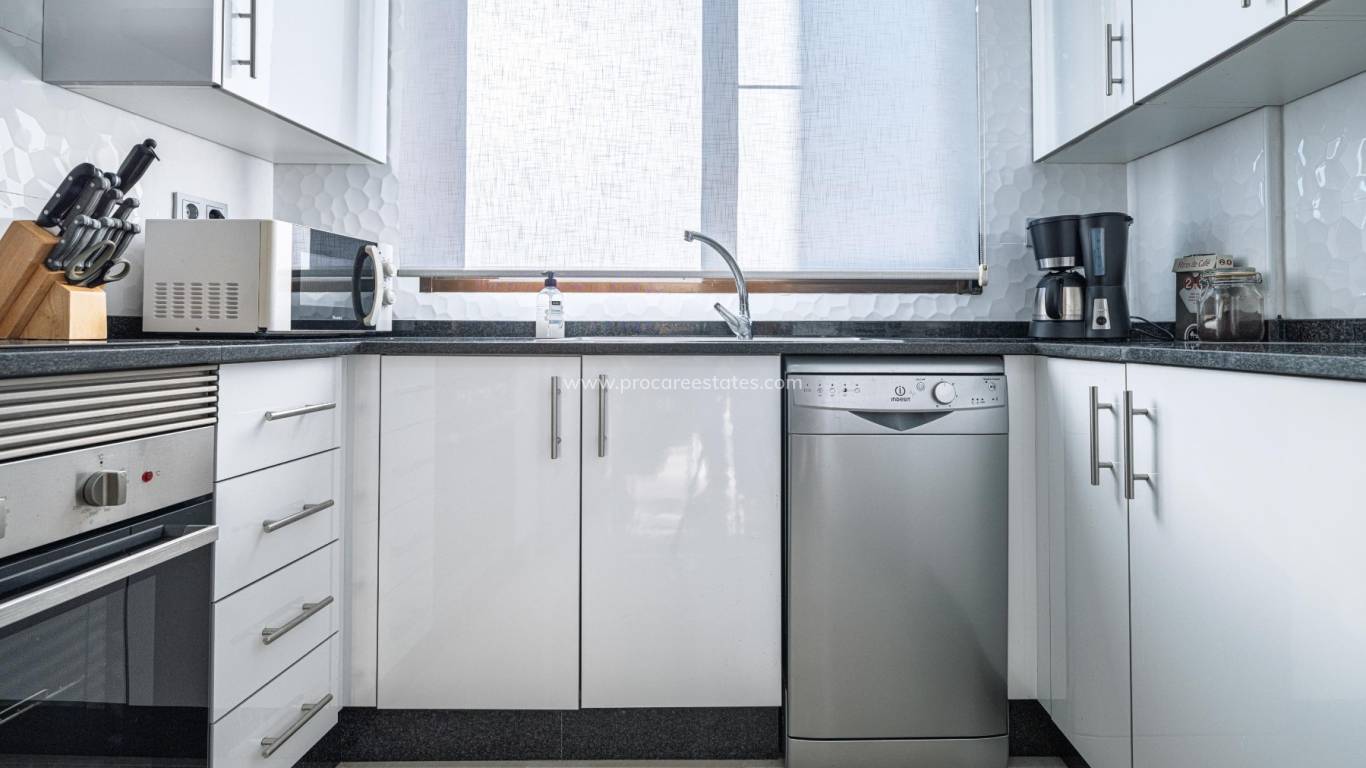 Resale - Apartment - Orihuela Costa - Cabo Roig