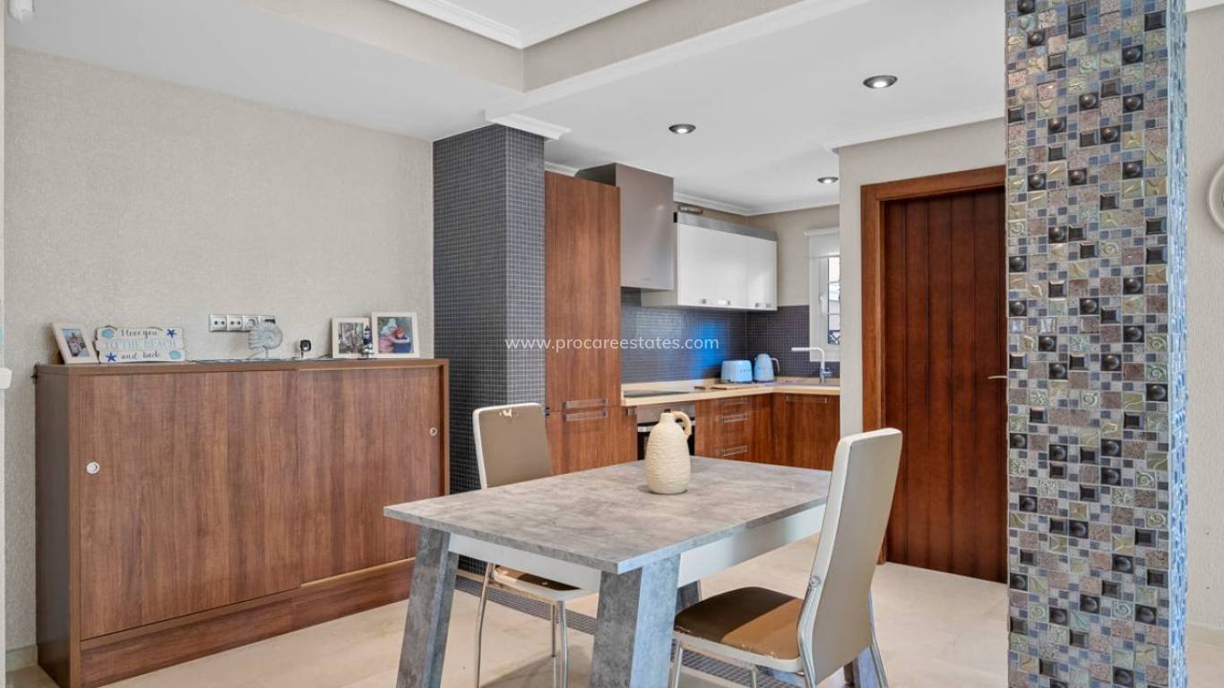 Resale - Apartment - Orihuela Costa - Cabo Roig