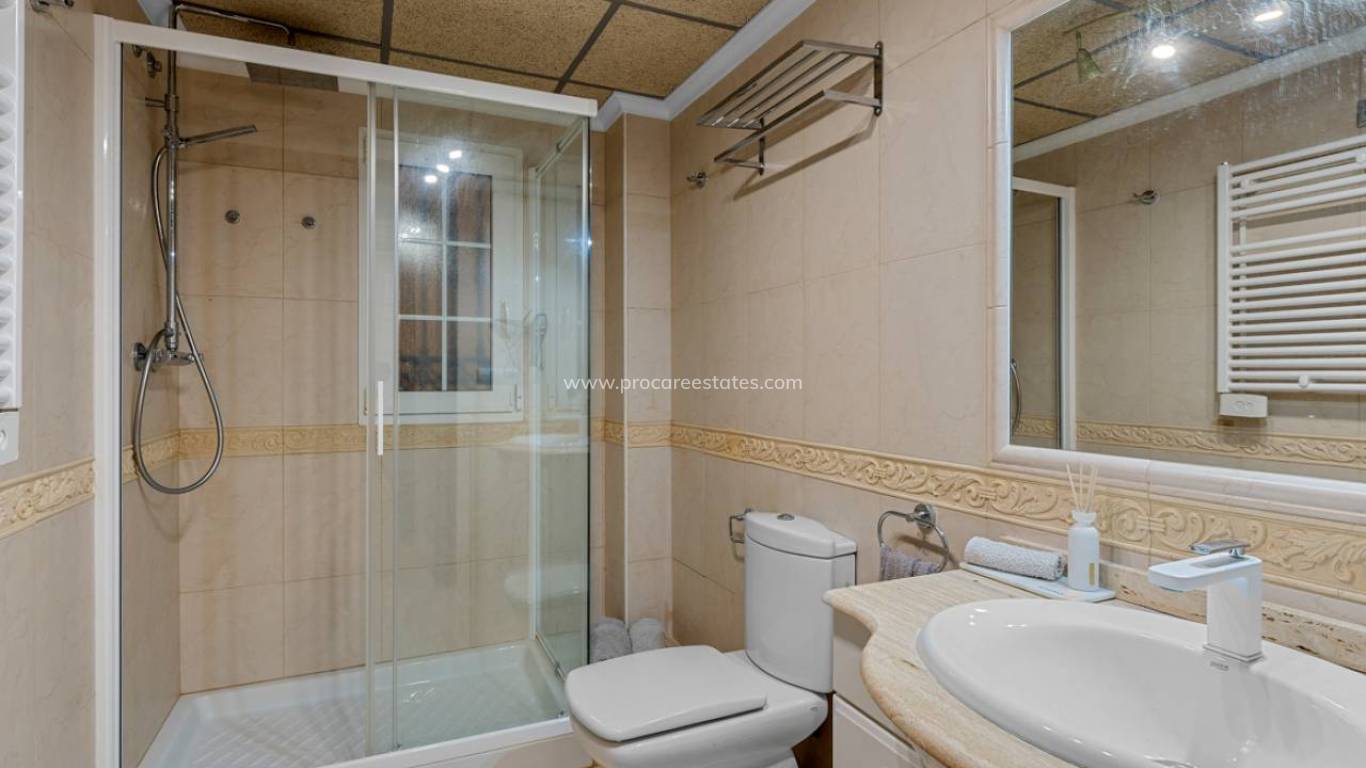 Resale - Apartment - Orihuela Costa - Cabo Roig