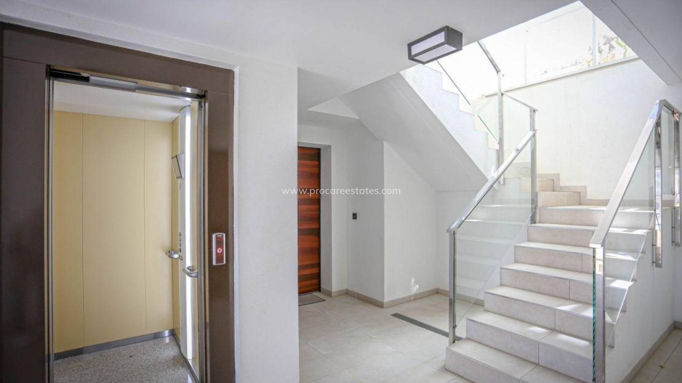 Resale - Apartment - Orihuela Costa - Cabo Roig