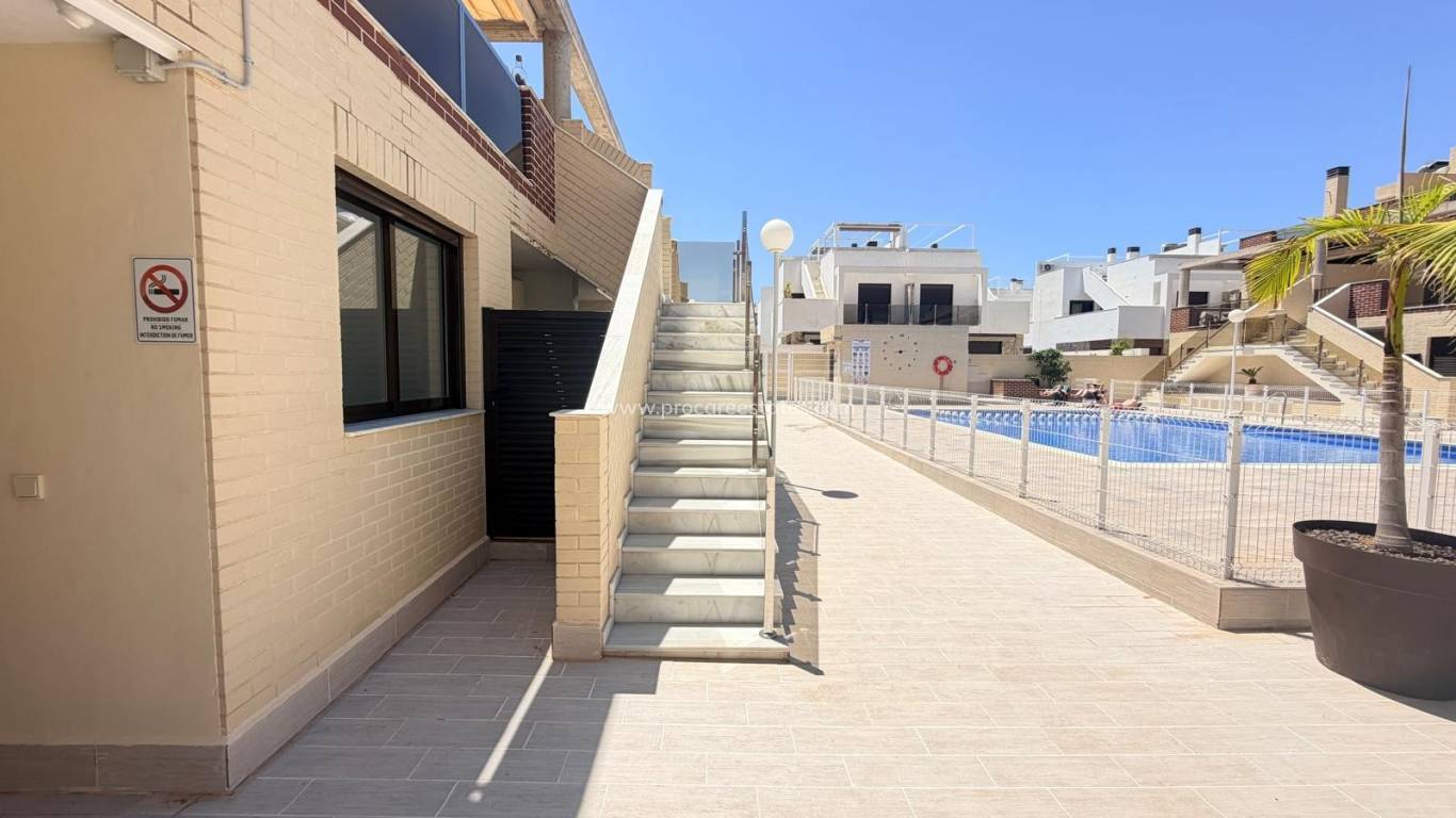 Resale - Apartment - Orihuela Costa - Cabo Roig