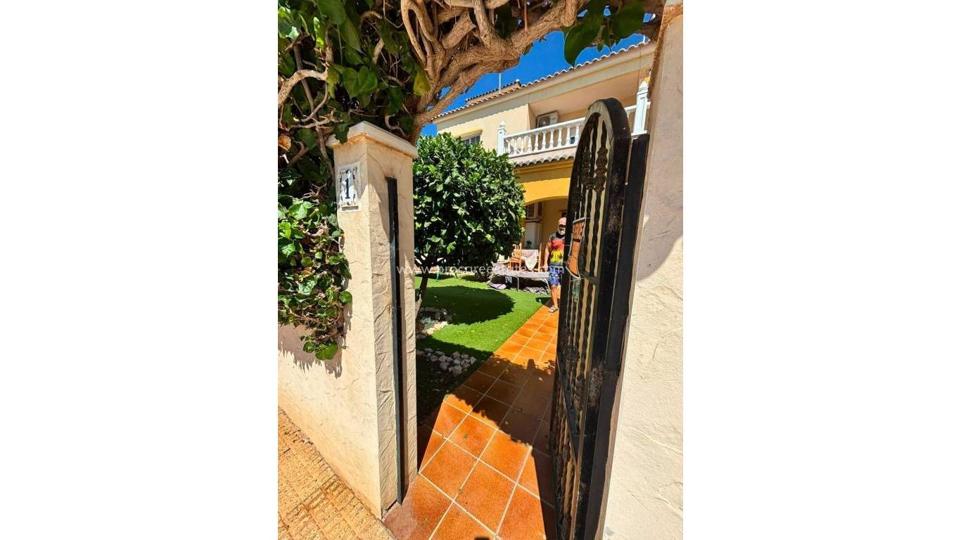 Resale - Apartment - Orihuela Costa - Cabo Roig