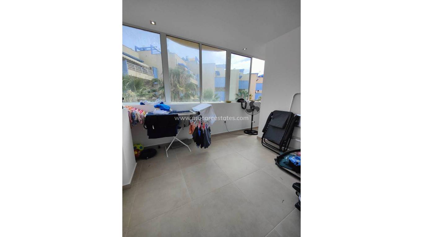 Resale - Apartment - Orihuela Costa - Campoamor