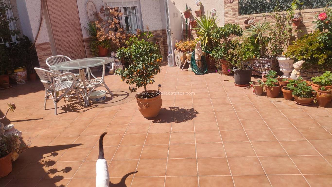 Resale - Apartment - Orihuela Costa - Campoamor