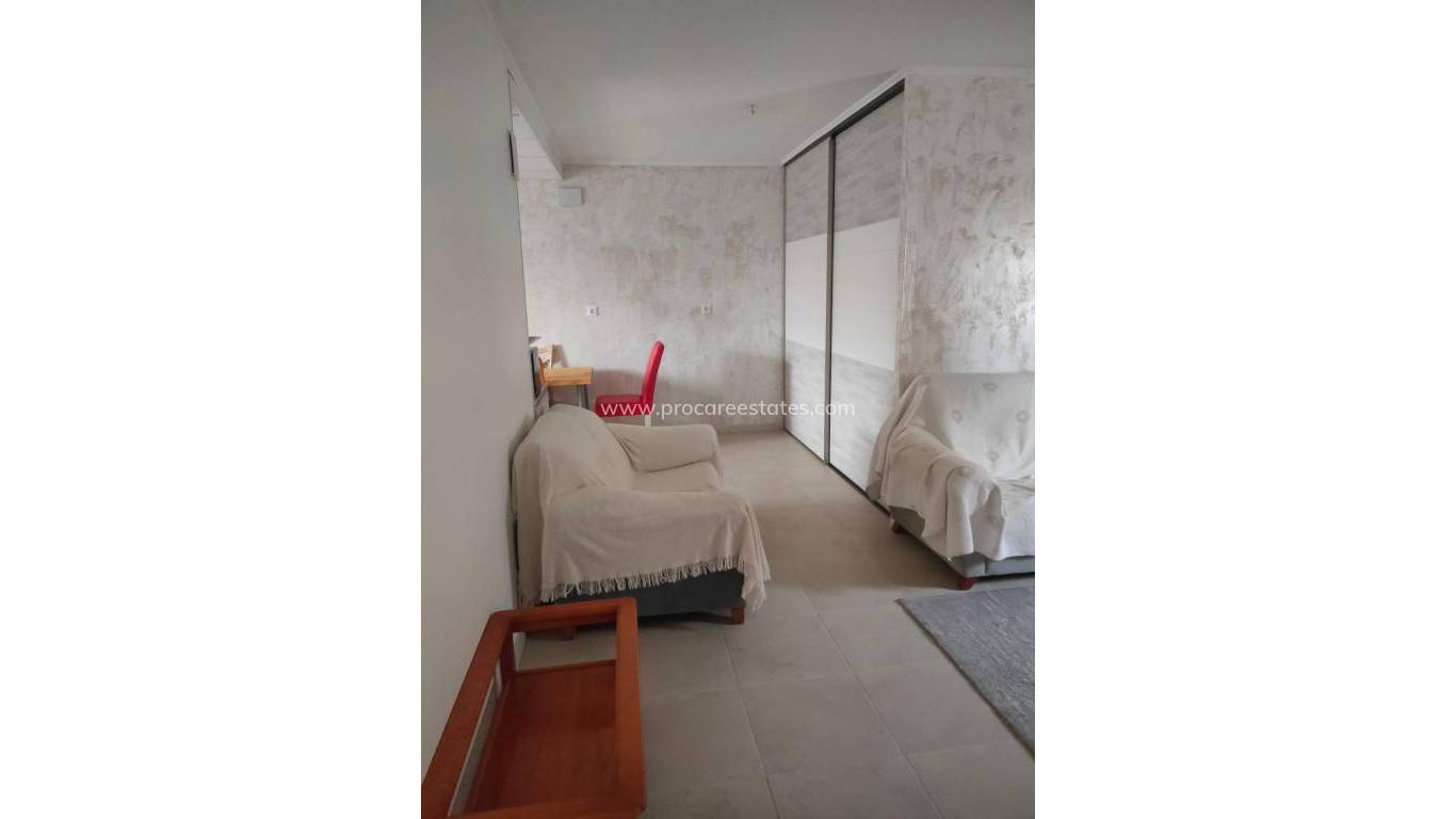 Resale - Apartment - Orihuela Costa - Campoamor