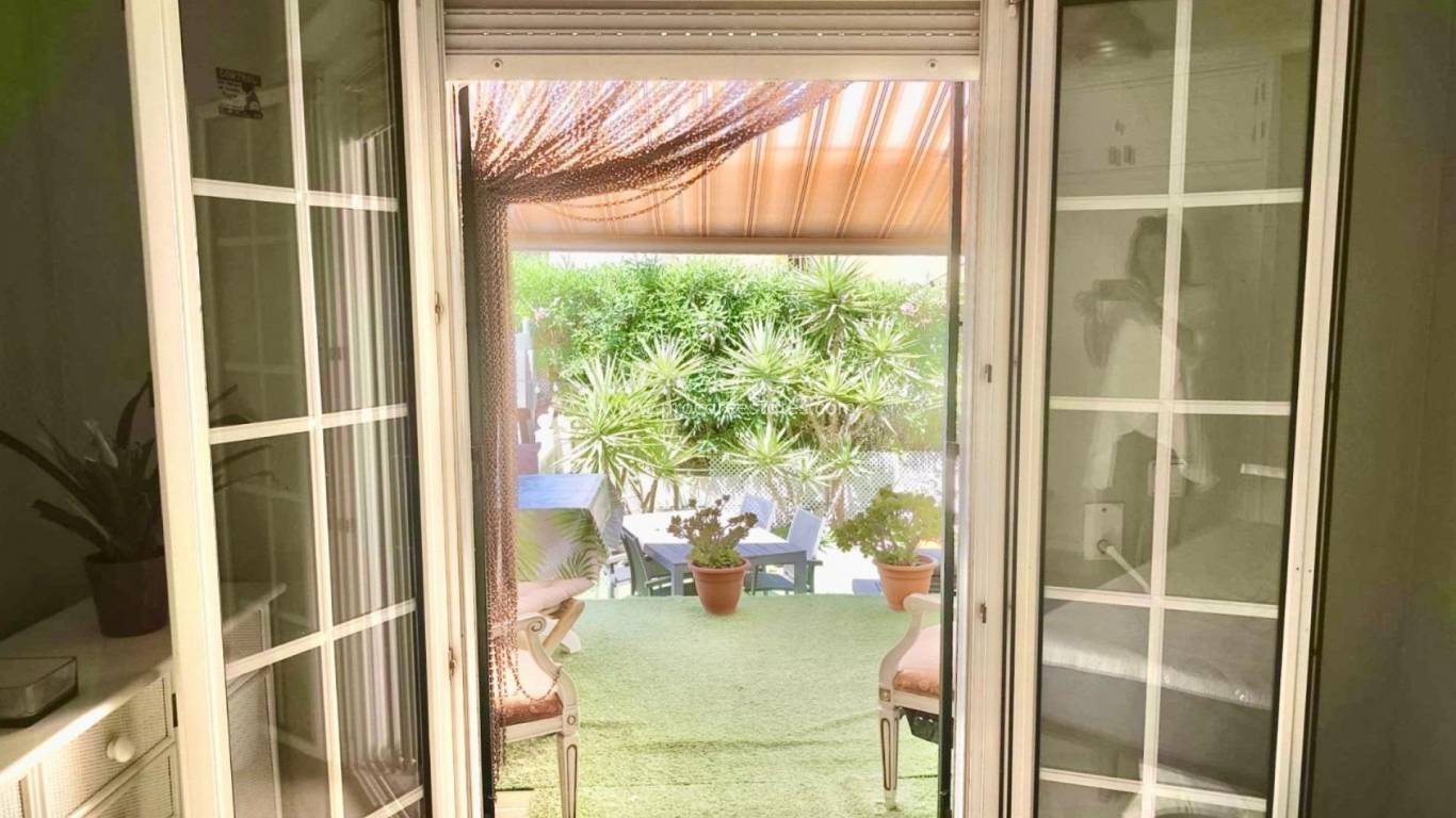 Resale - Apartment - Orihuela Costa - Campoamor