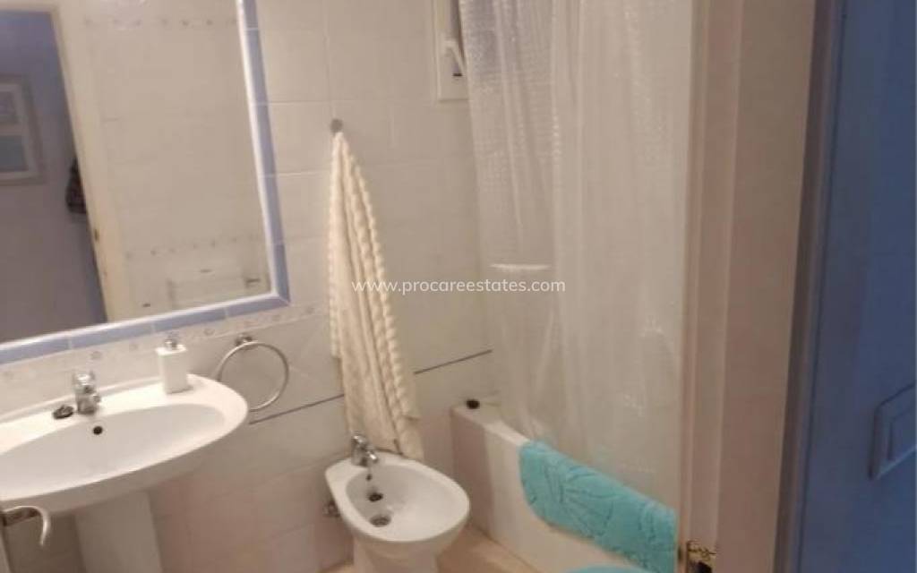 Resale - Apartment - Orihuela Costa - Campoamor