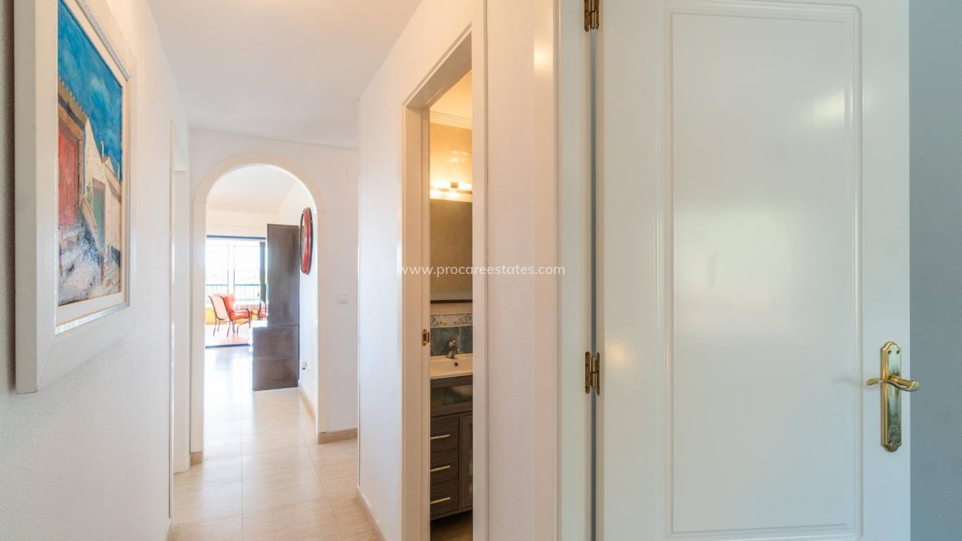 Resale - Apartment - Orihuela Costa - Campoamor