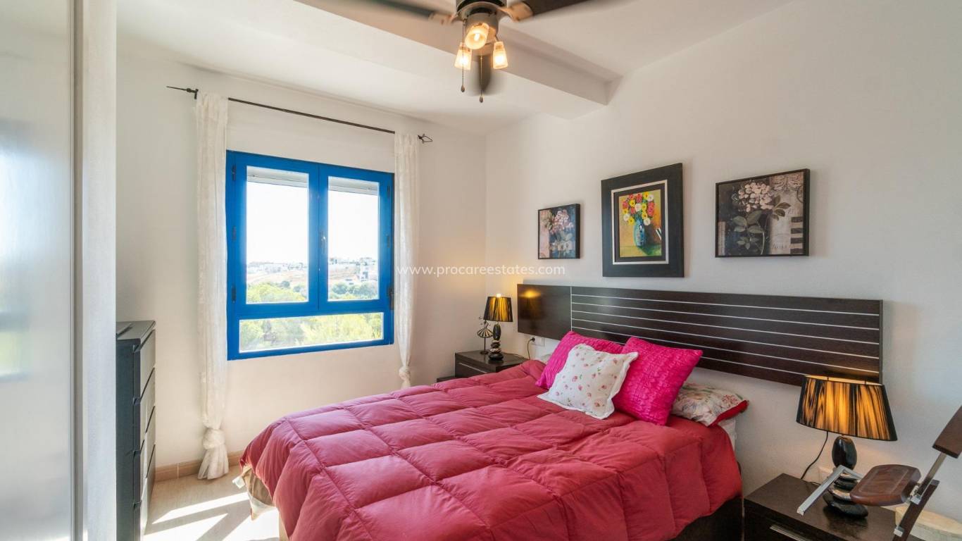 Resale - Apartment - Orihuela Costa - Campoamor