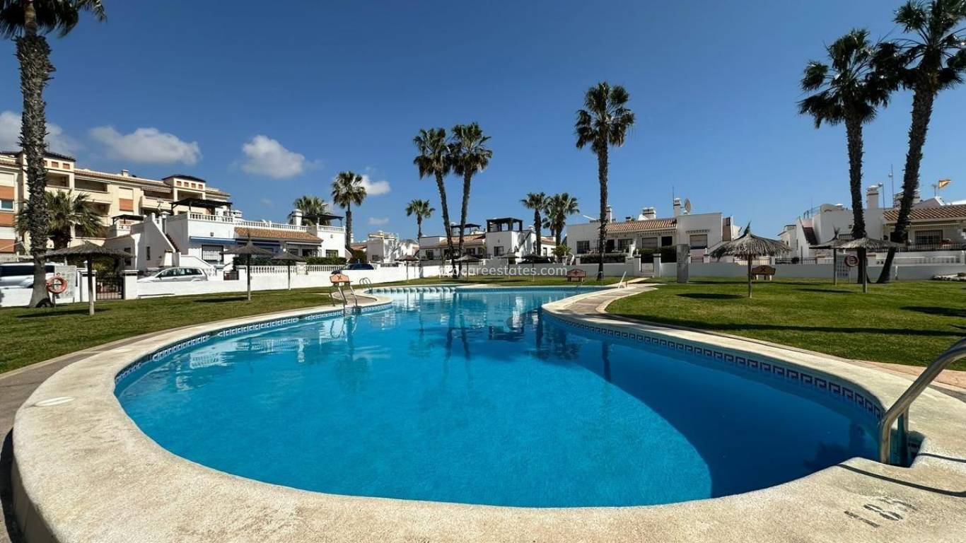 Resale - Apartment - Orihuela Costa - La Chismosa