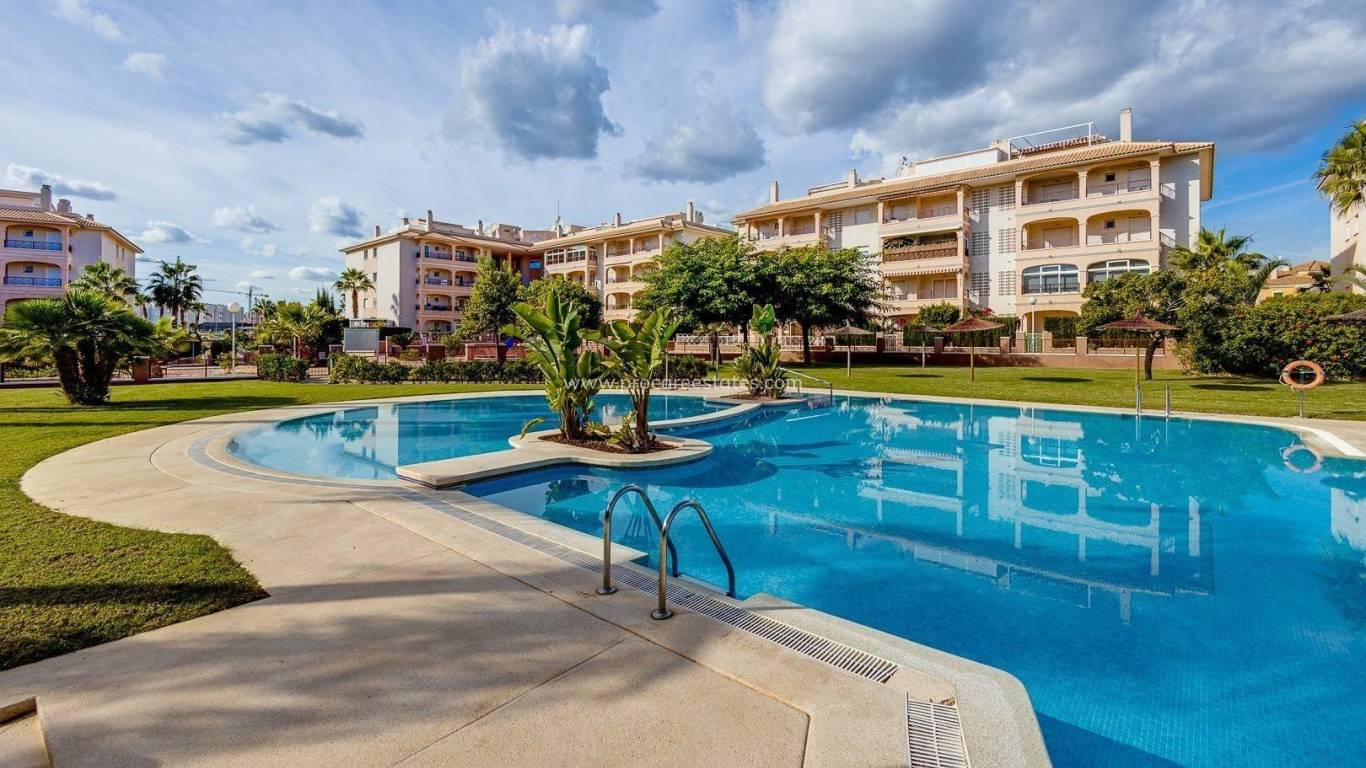 Resale - Apartment - Orihuela Costa - La Chismosa