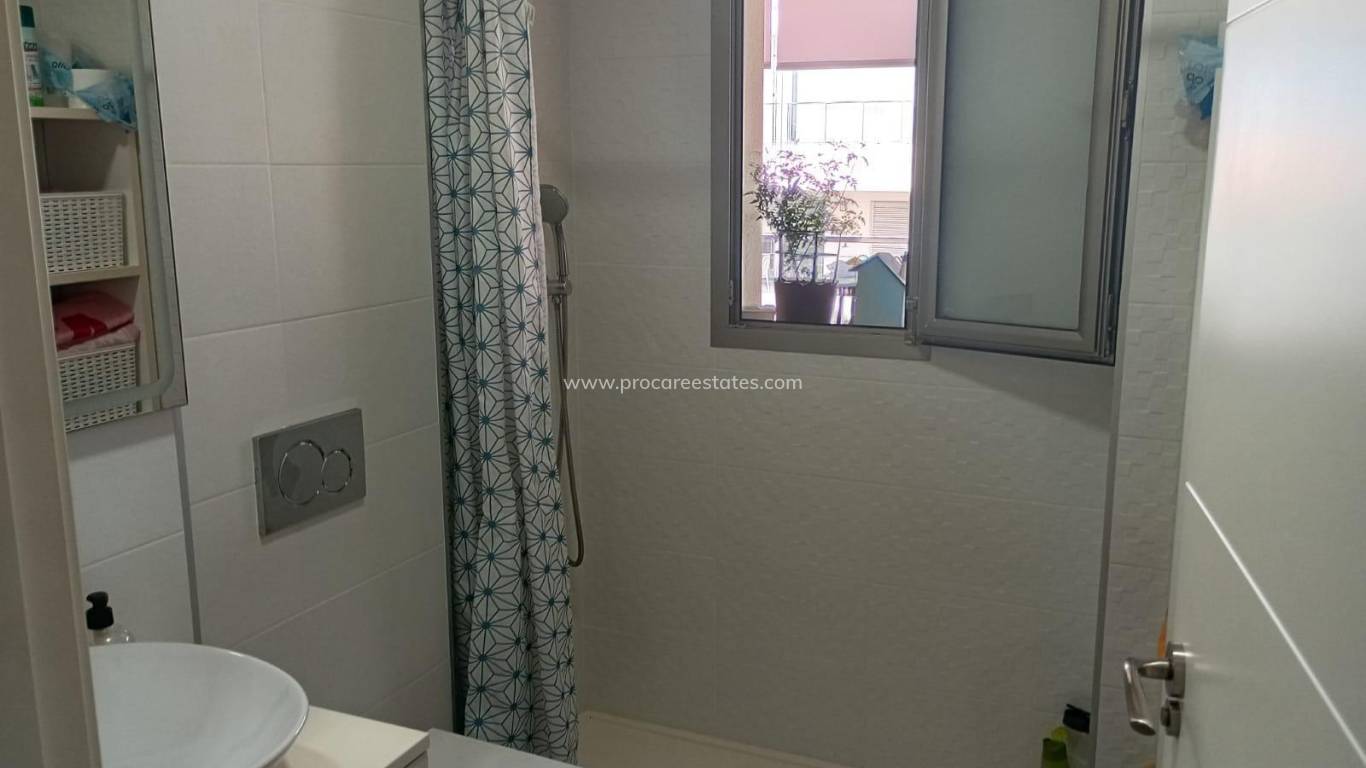 Resale - Apartment - Orihuela Costa - La Zenia