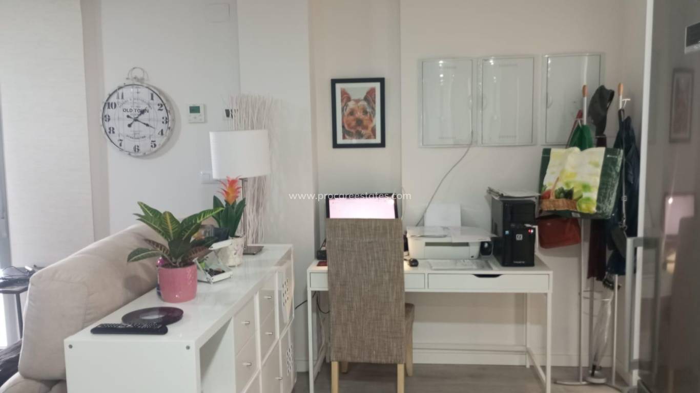 Resale - Apartment - Orihuela Costa - La Zenia