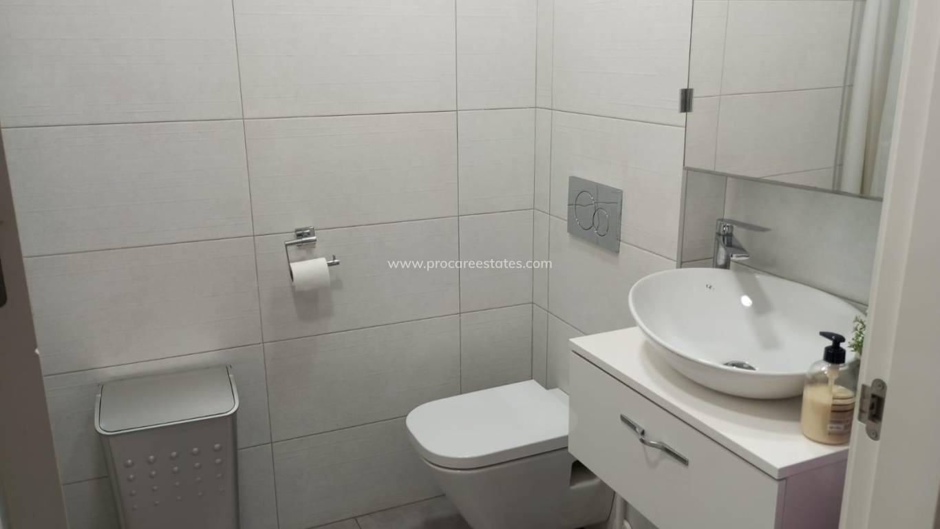 Resale - Apartment - Orihuela Costa - La Zenia