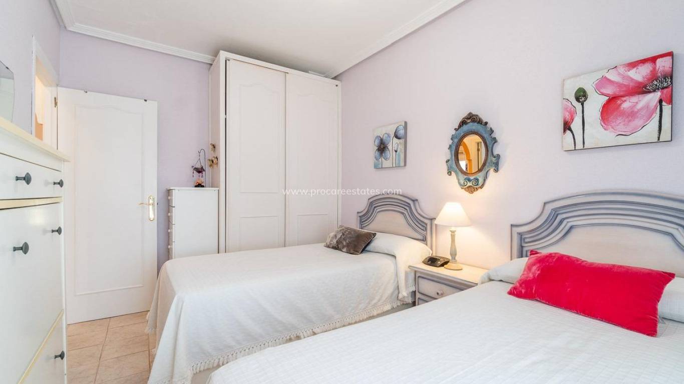 Resale - Apartment - Orihuela Costa - La Zenia