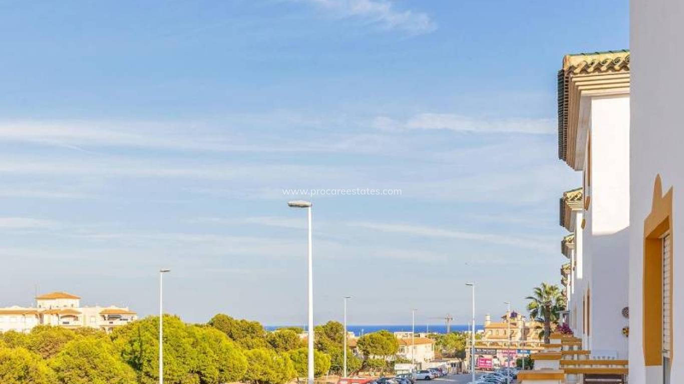 Resale - Apartment - Orihuela Costa - La Zenia