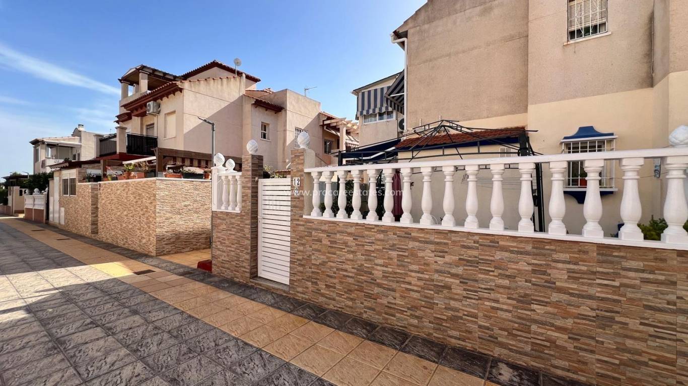 Resale - Apartment - Orihuela Costa - La Zenia