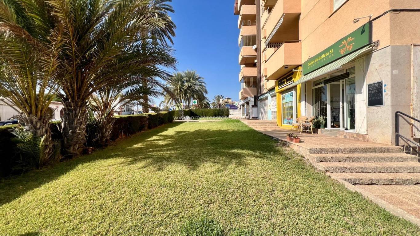 Resale - Apartment - Orihuela Costa - La Zenia