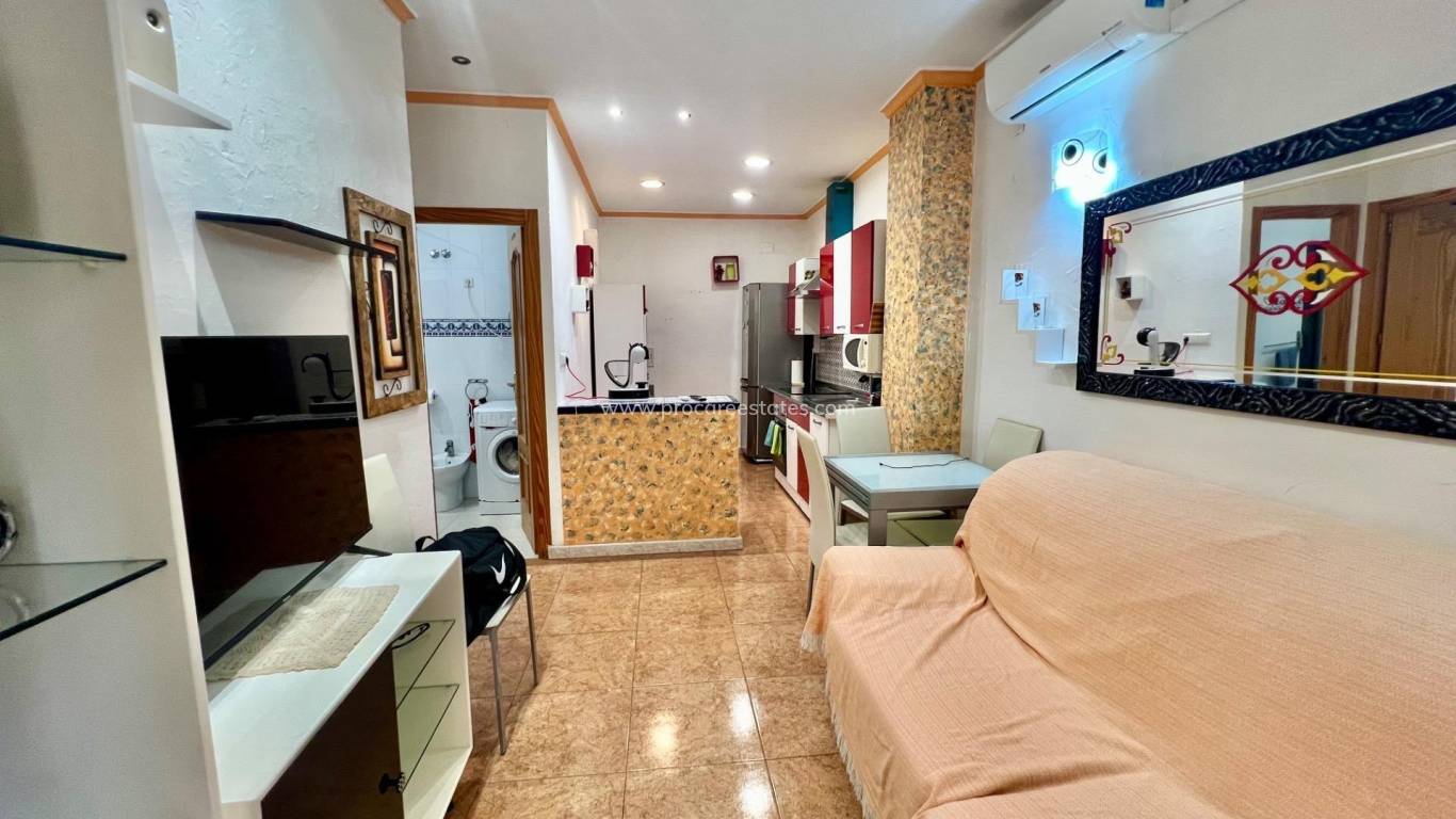 Resale - Apartment - Orihuela Costa - La Zenia