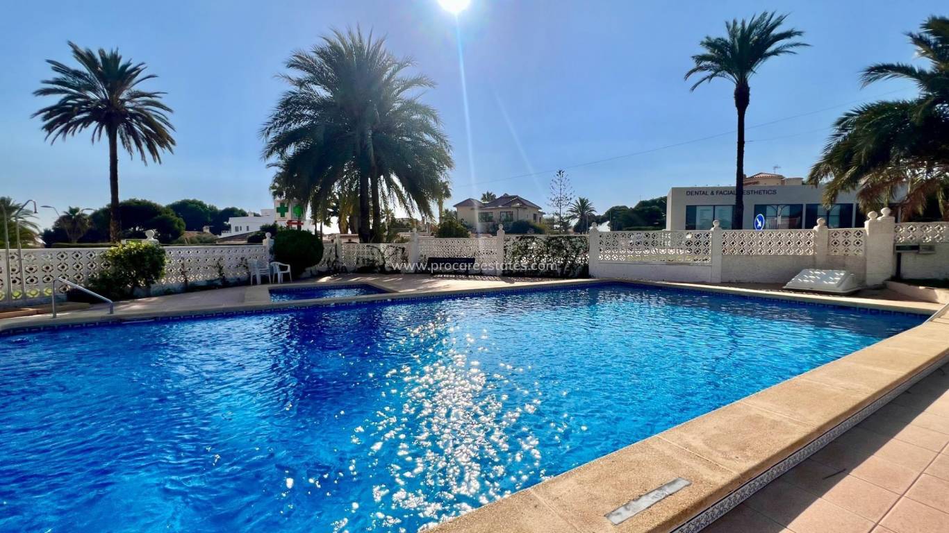 Resale - Apartment - Orihuela Costa - La Zenia