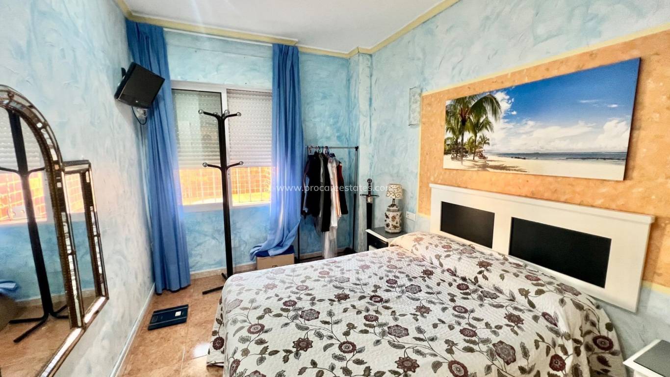 Resale - Apartment - Orihuela Costa - La Zenia