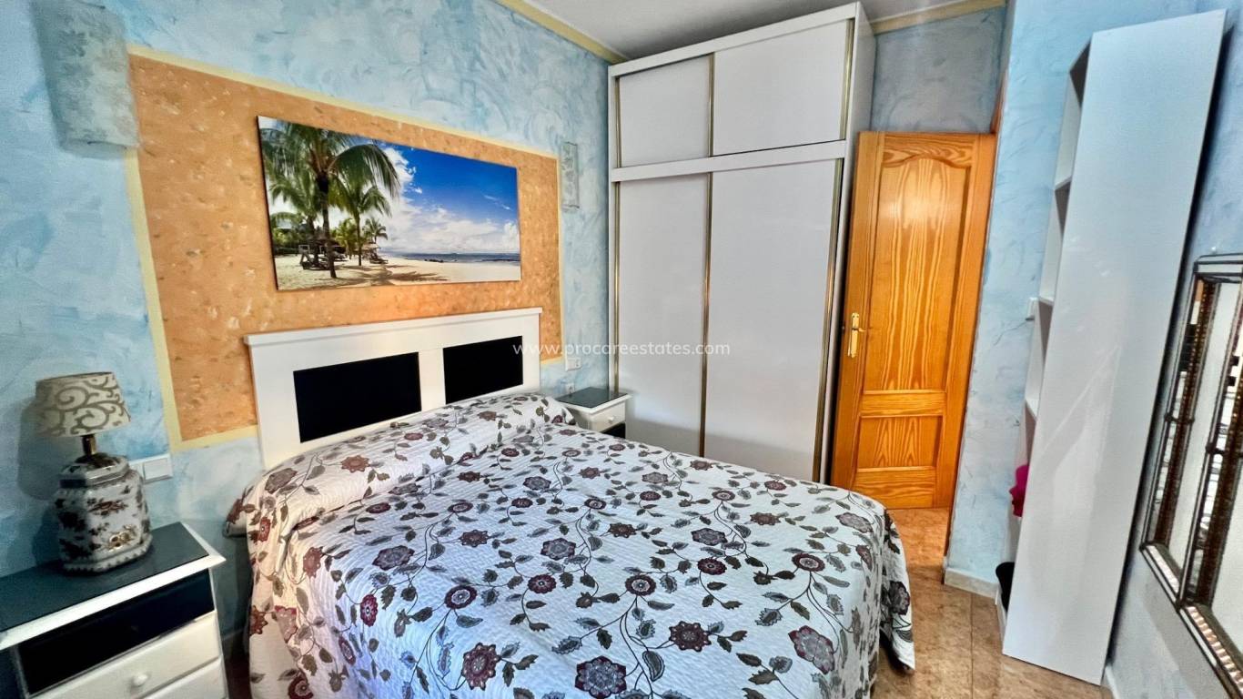 Resale - Apartment - Orihuela Costa - La Zenia