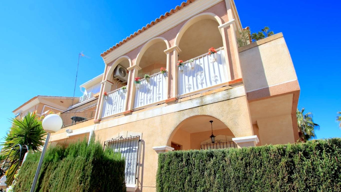 Resale - Apartment - Orihuela Costa - La Zenia