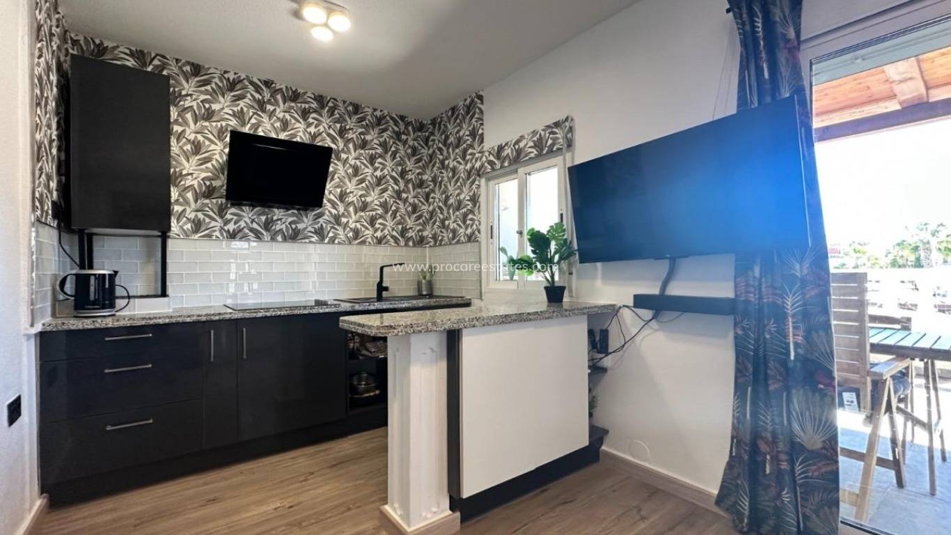 Resale - Apartment - Orihuela Costa - La Zenia