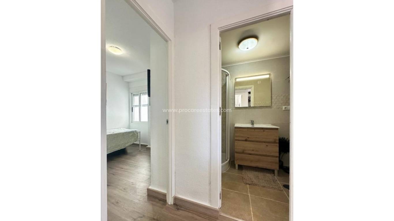 Resale - Apartment - Orihuela Costa - La Zenia