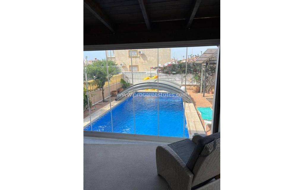 Resale - Apartment - Orihuela Costa - La Zenia