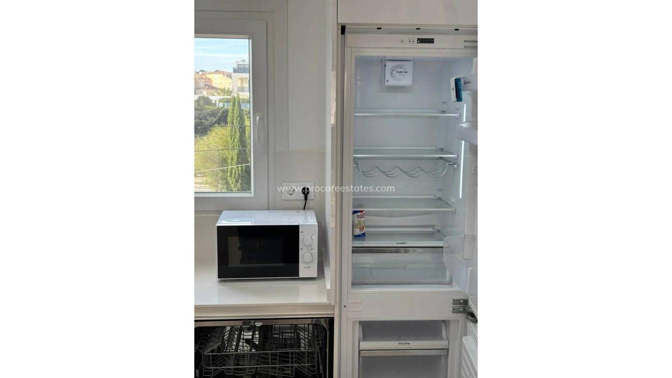 Resale - Apartment - Orihuela Costa - La Zenia
