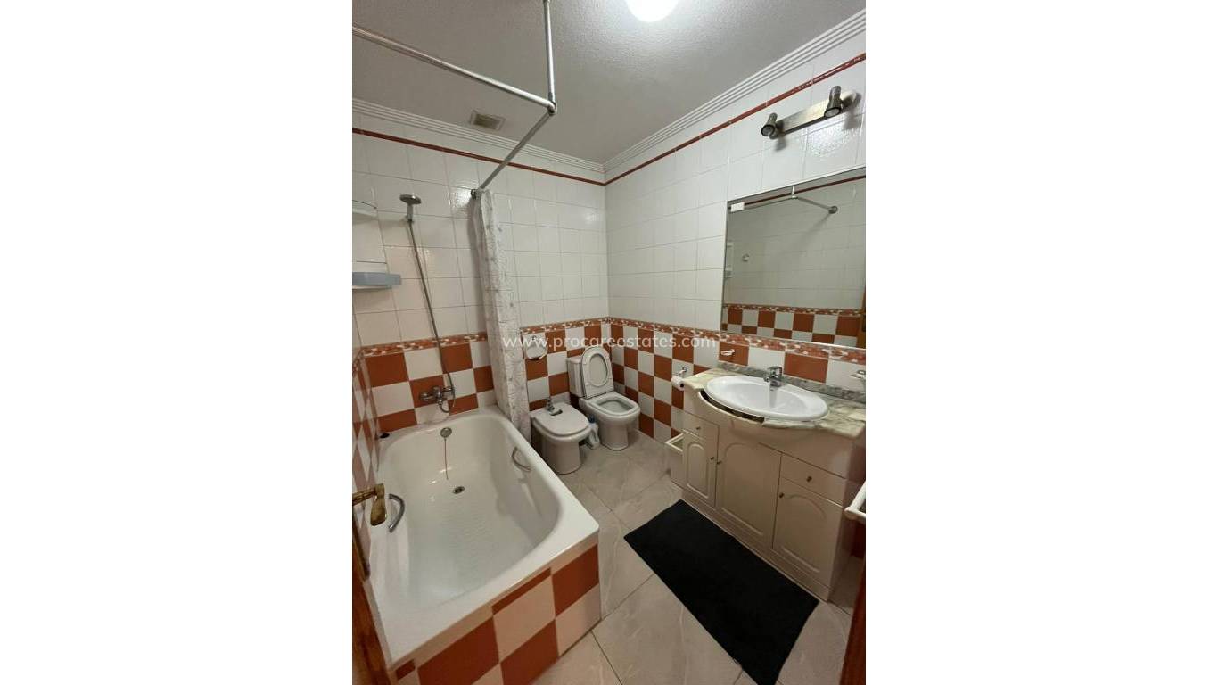 Resale - Apartment - Orihuela Costa - Los Almendros-La Florida