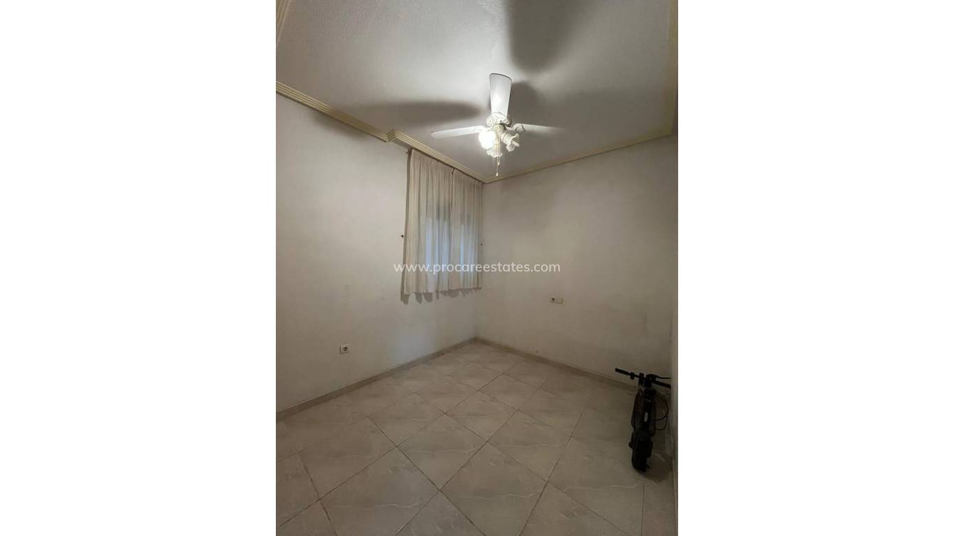 Resale - Apartment - Orihuela Costa - Los Almendros-La Florida