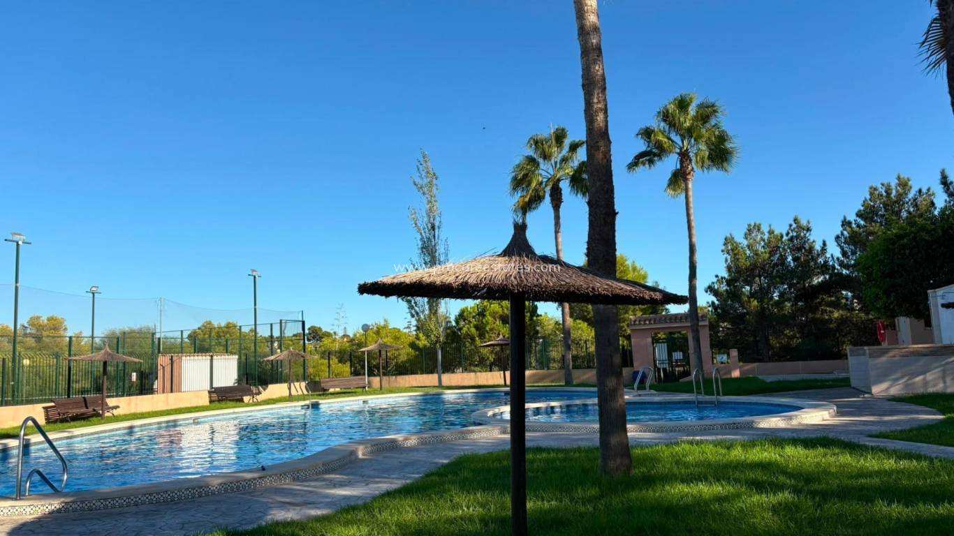 Resale - Apartment - Orihuela Costa - Los Altos