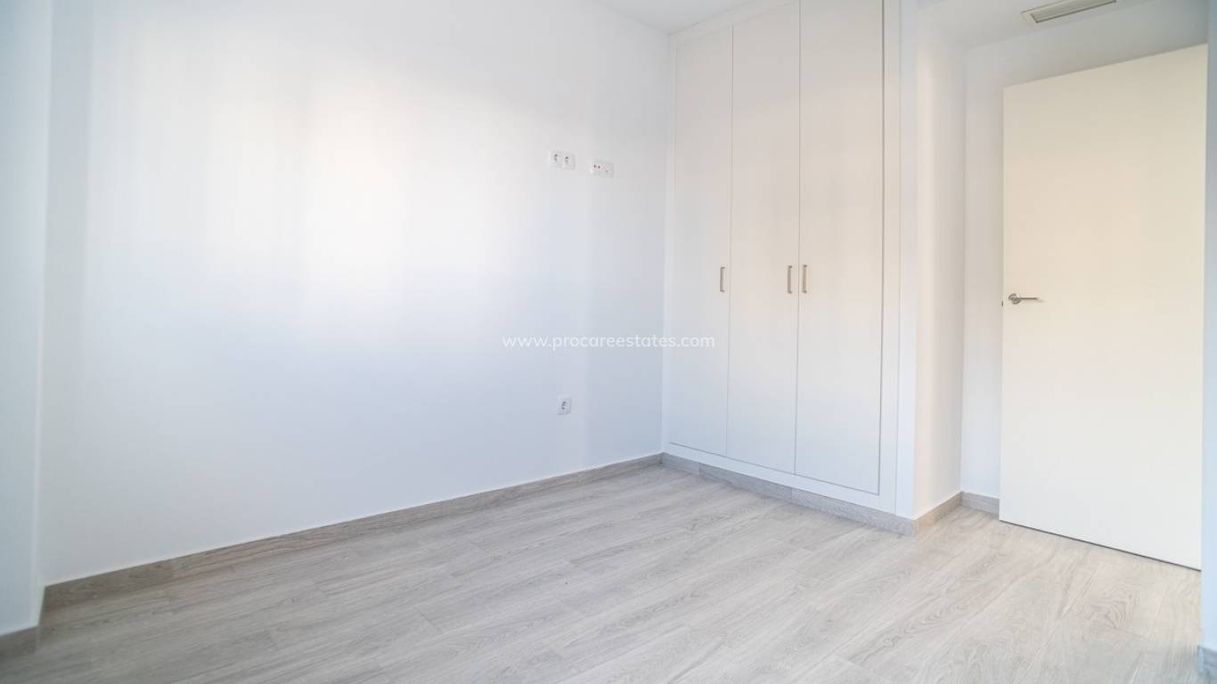Resale - Apartment - Orihuela Costa - Los Dolses