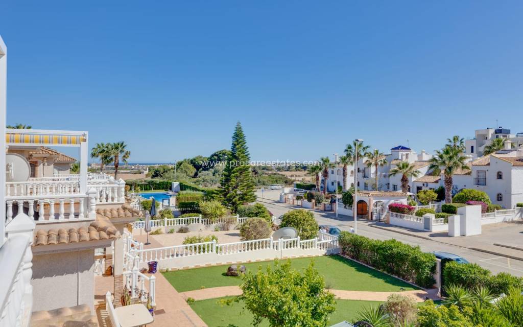 Resale - Apartment - Orihuela Costa - Montezenia