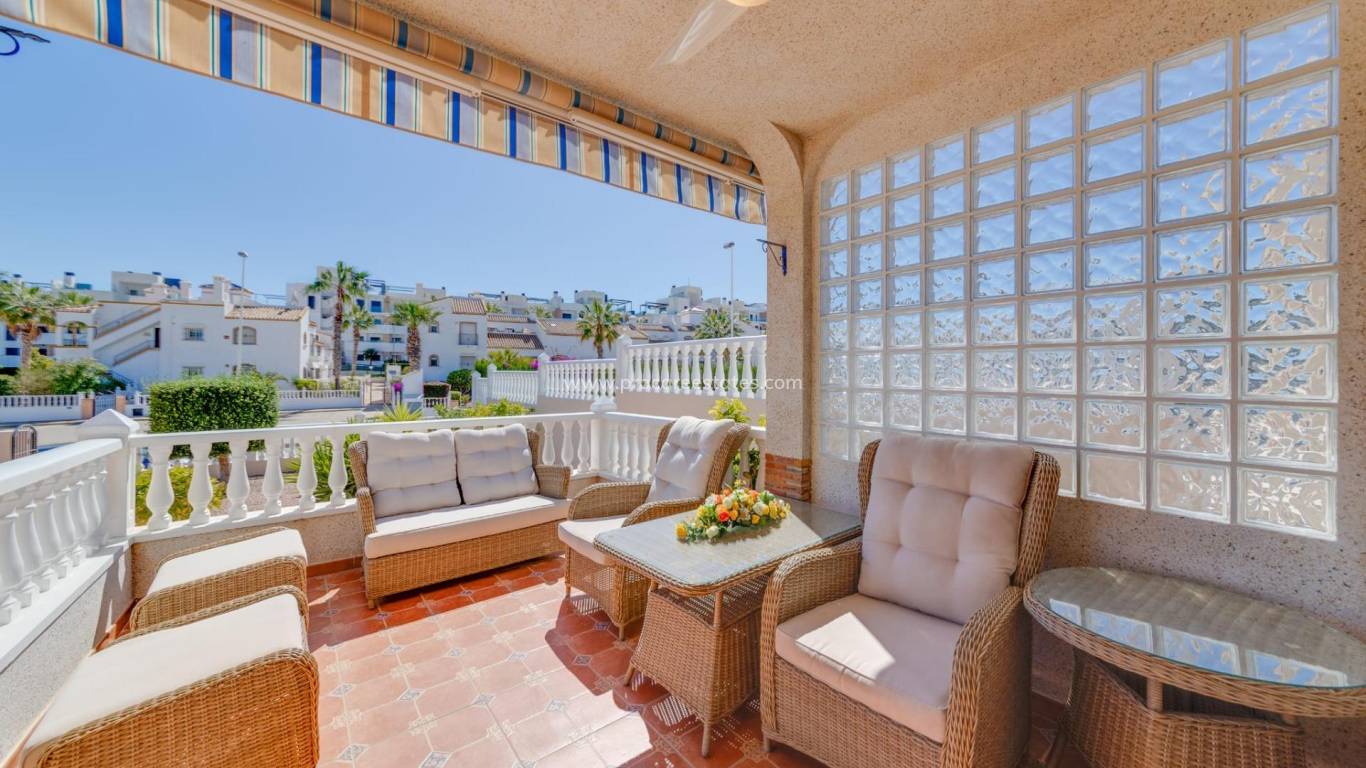 Resale - Apartment - Orihuela Costa - Montezenia