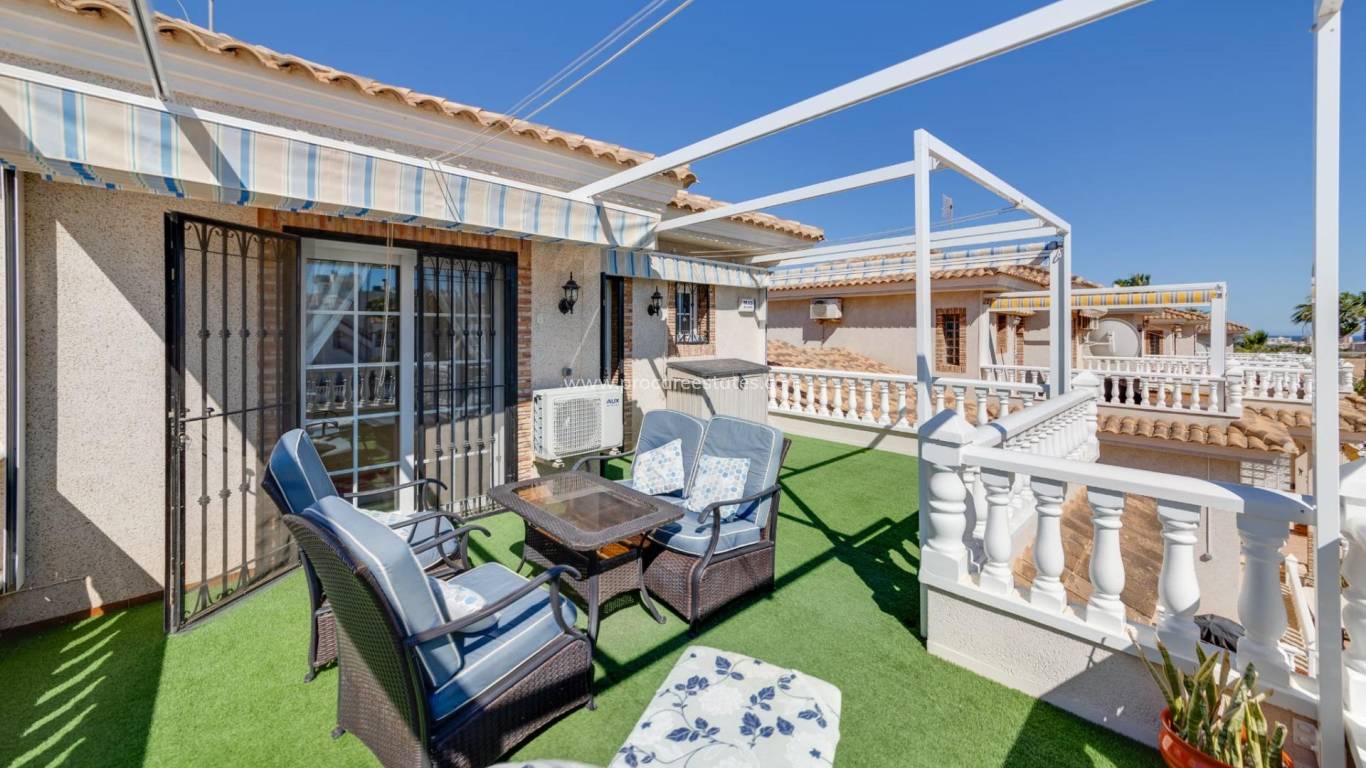 Resale - Apartment - Orihuela Costa - Montezenia