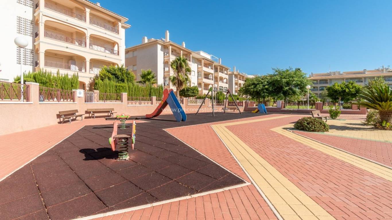 Resale - Apartment - Orihuela Costa - Playa Flamenca