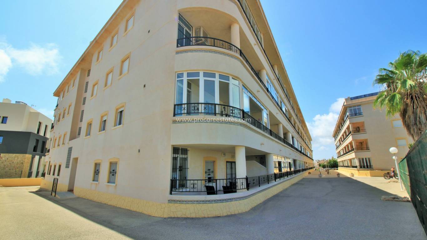 Resale - Apartment - Orihuela Costa - Playa Flamenca